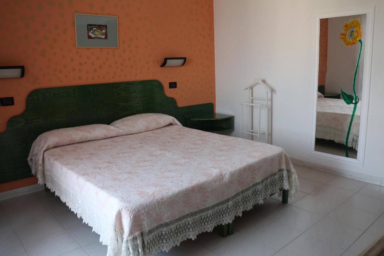 Senorbi Hotel Mater Mediterranea מראה חיצוני תמונה
