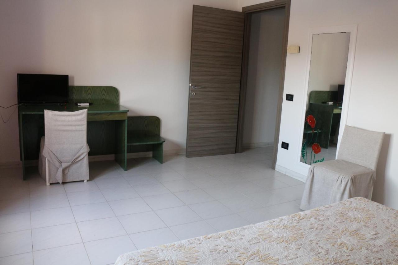 Senorbi Hotel Mater Mediterranea מראה חיצוני תמונה