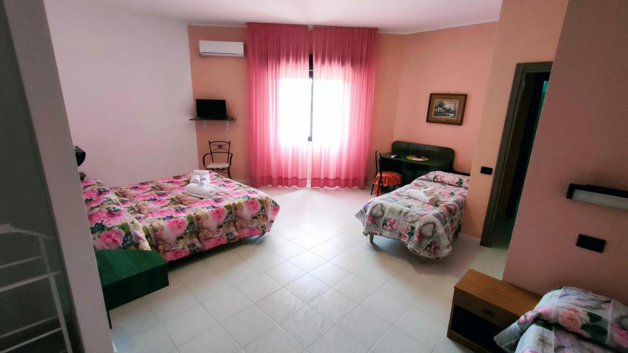 Senorbi Hotel Mater Mediterranea מראה חיצוני תמונה