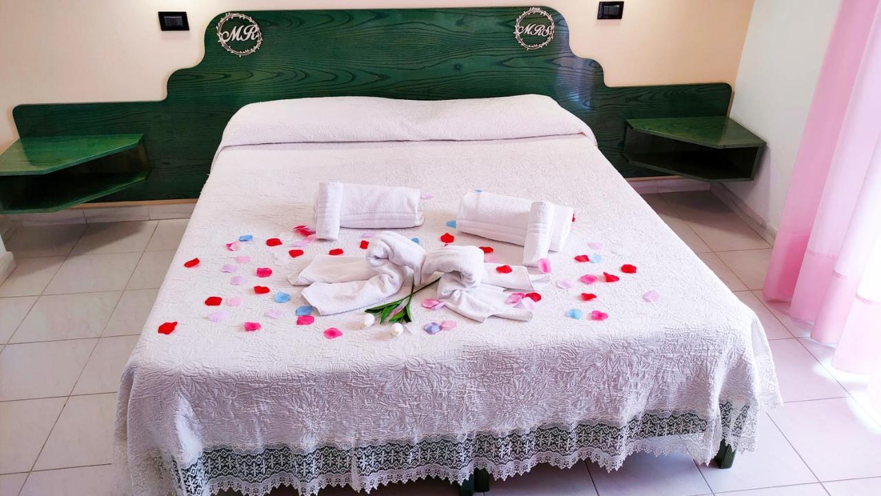Senorbi Hotel Mater Mediterranea מראה חיצוני תמונה
