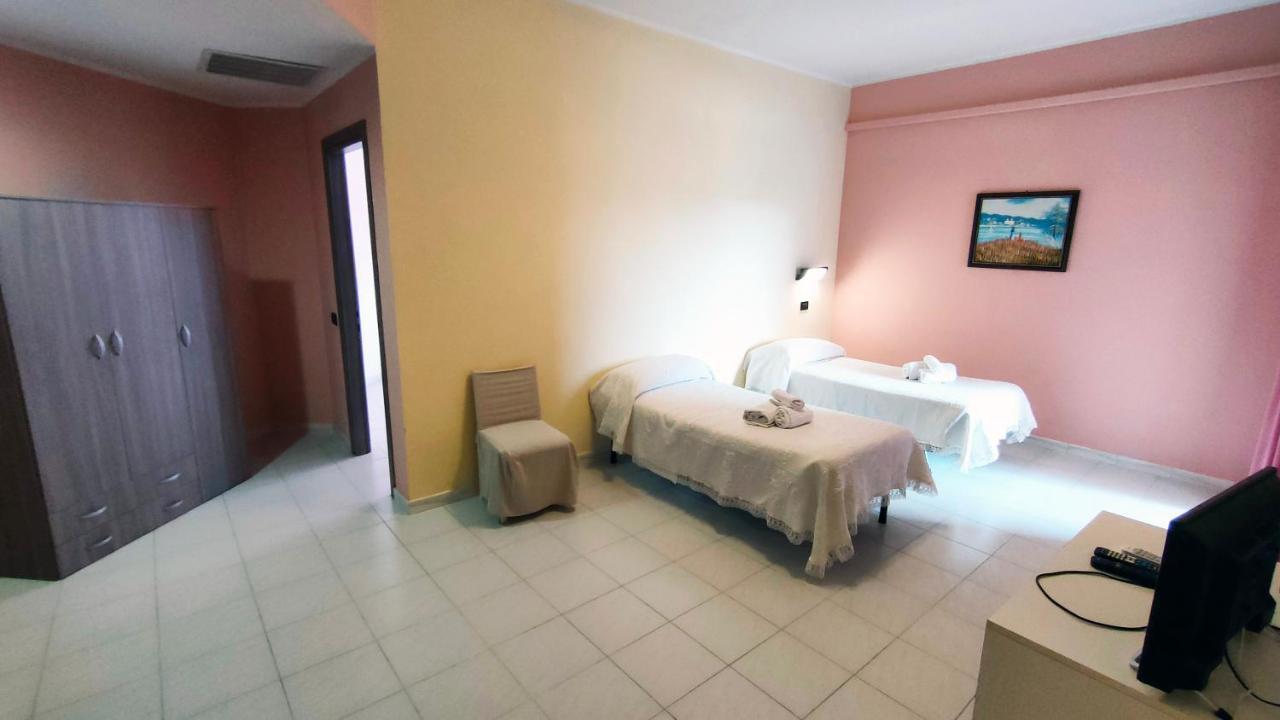 Senorbi Hotel Mater Mediterranea מראה חיצוני תמונה