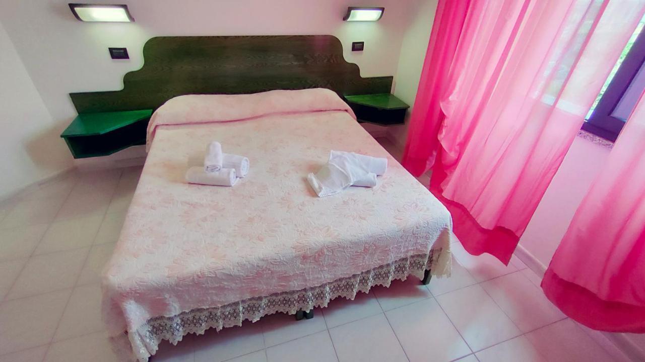 Senorbi Hotel Mater Mediterranea מראה חיצוני תמונה