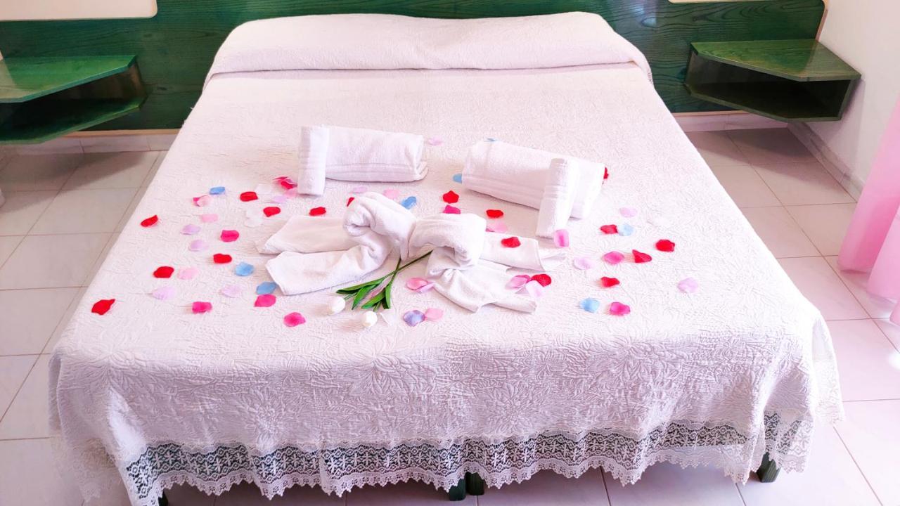 Senorbi Hotel Mater Mediterranea מראה חיצוני תמונה