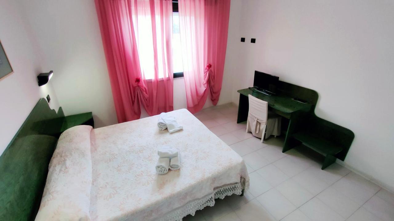 Senorbi Hotel Mater Mediterranea מראה חיצוני תמונה