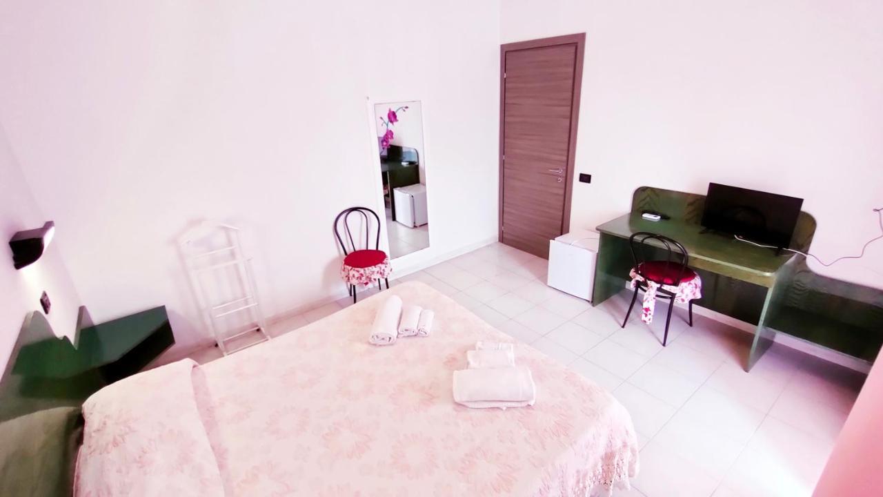 Senorbi Hotel Mater Mediterranea מראה חיצוני תמונה