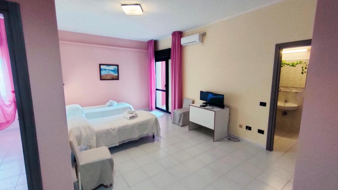 Senorbi Hotel Mater Mediterranea מראה חיצוני תמונה